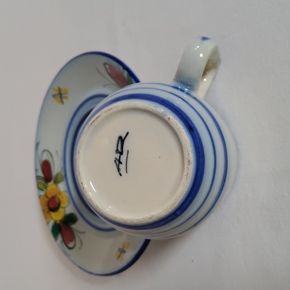 Portugal Demitasse Cup & Saucer - Picture 2 of 5